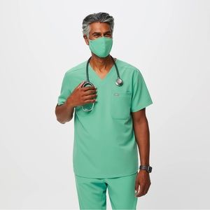Figs Large Surgical Green Scrub Top & Jogger Set